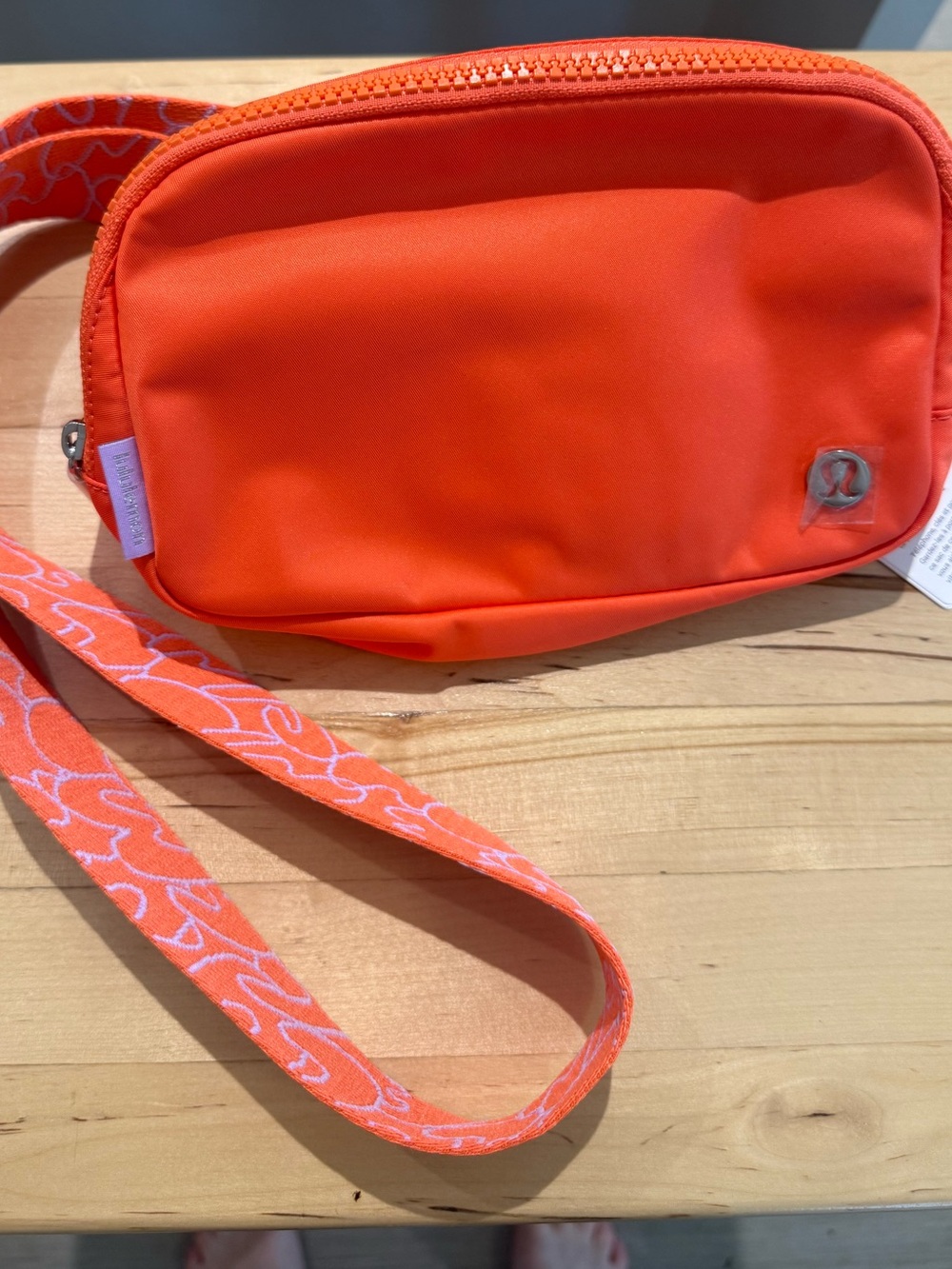 NWT lululemon Seawheze Belt Bag 1L - Orange